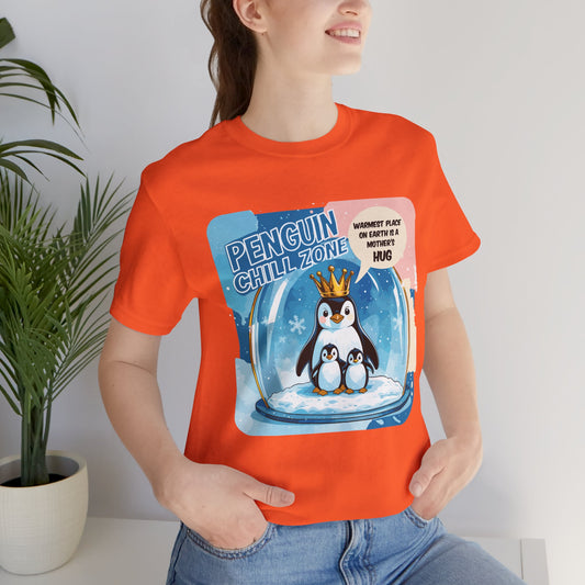 Penguin Mom Hug T-shirt Cute Arctic Warmth Humor Cozy Motherhood