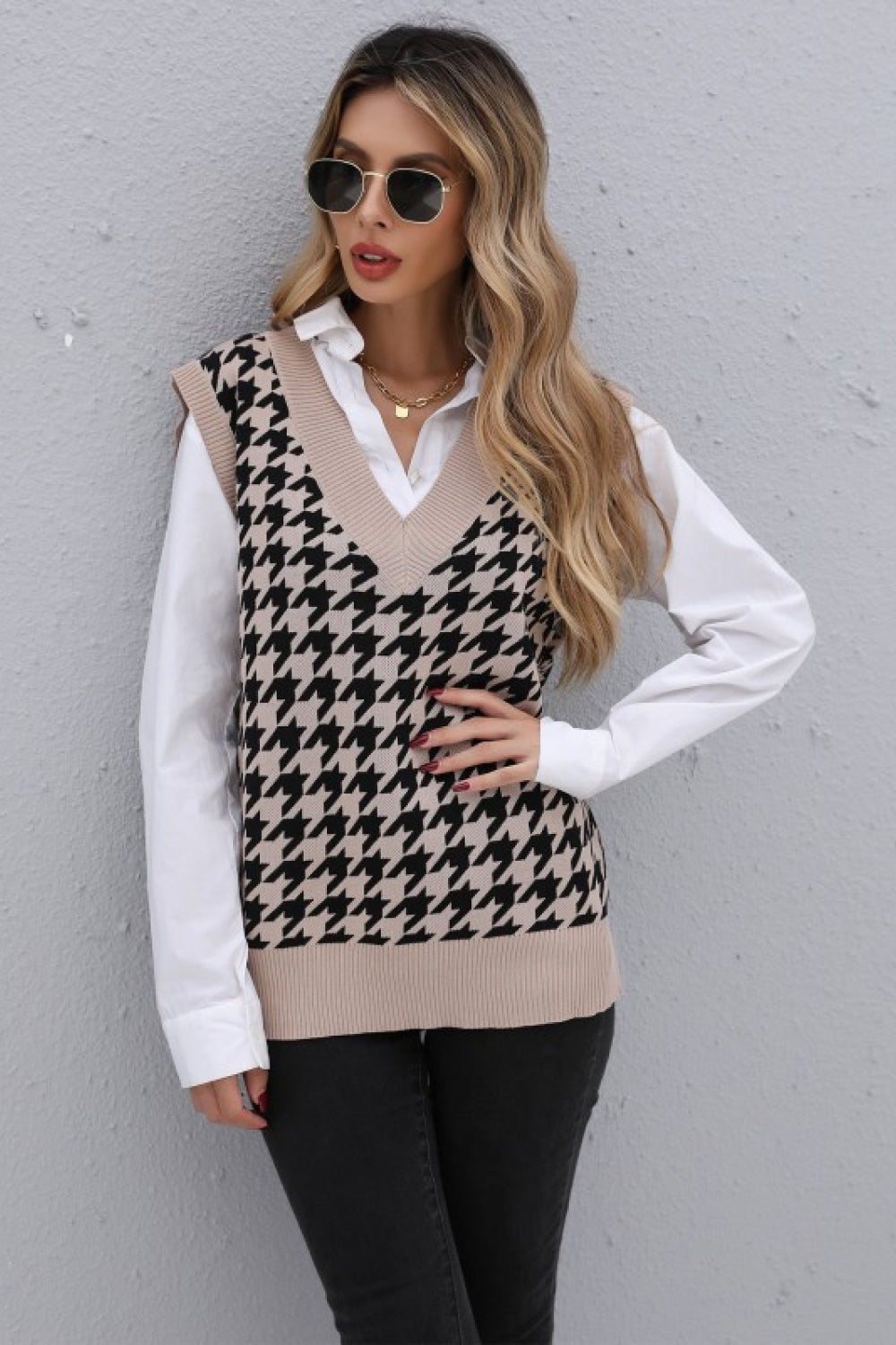 Houndstooth V-Neck Knit Vest