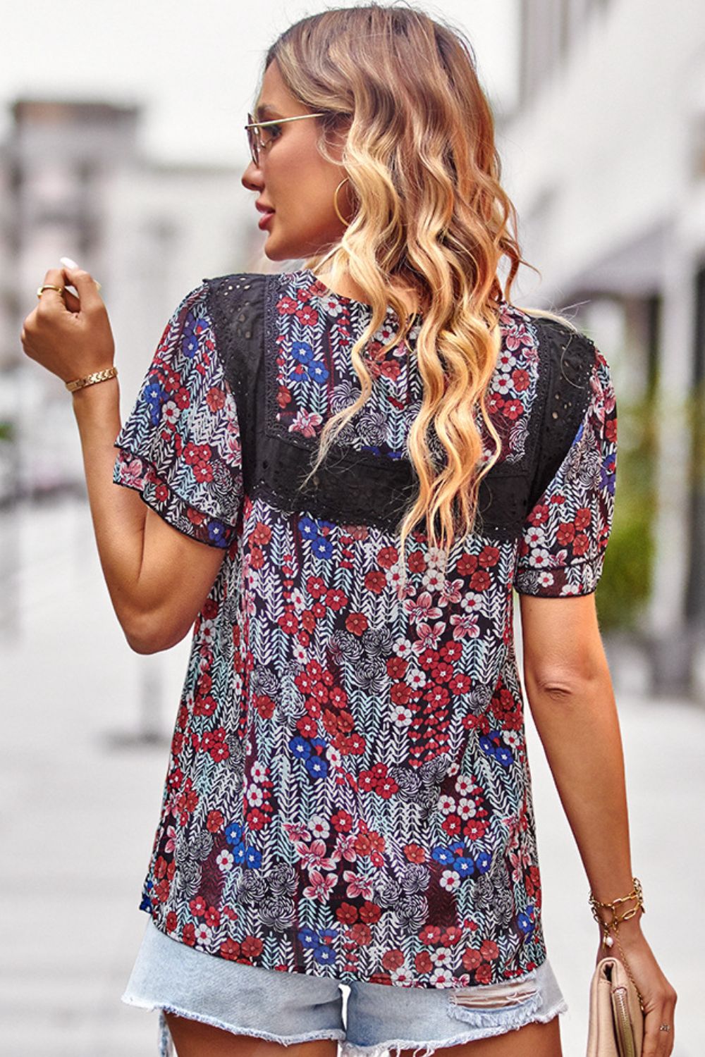 Floral Round Neck Spliced Lace Blouse